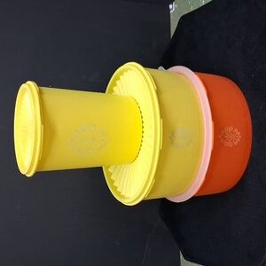 2 Vintage Tupperware Yellow/orange Servalier Canisters w/ Lids #1204-5/7, 811-13
